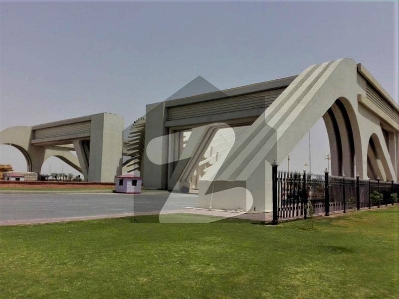 Prime Location Shop Of 107 Square Feet In Bahria Town Karachi For sale