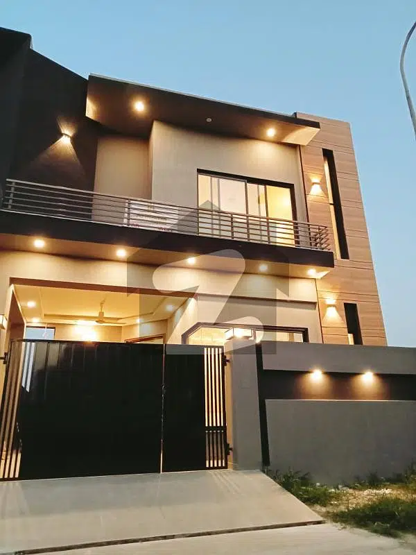 05 MARLA BRAND NEW SPANISH HOUSE FOR SALE IN DHA PHASE 9 TOWN