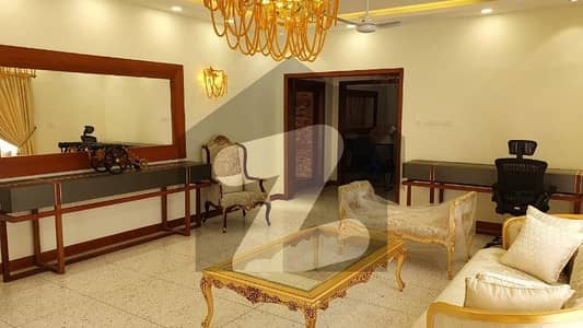 ڈی ایچ اے فیز 5 ڈی ایچ اے ڈیفینس,کراچی میں 4 کمروں کا 2 کنال مکان 10.0 لاکھ میں کرایہ پر دستیاب ہے۔