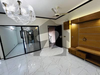 Bukhari Commercial Extraordinary Flat Available For Sale