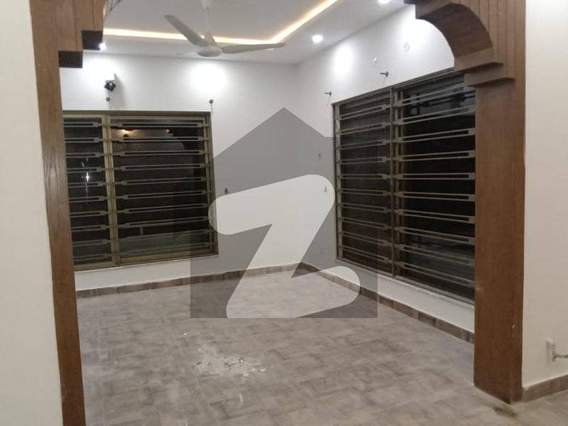 11 Marla Corner Upper Portion Available For Rent In Bahria Town Phase3