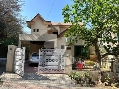 16 Marla House For Sale In Safari Villas 1 Bahria Town Rawalpindi