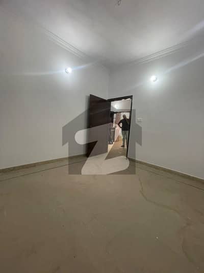 House In Gulistan-E-Jauhar Block 12 Sized 120 Square Yards Is Available
