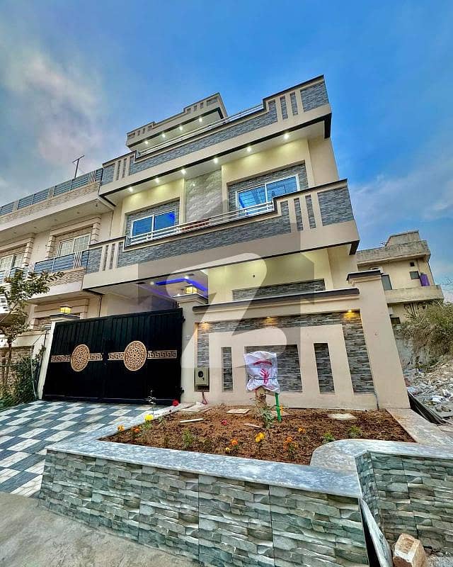 G14.5 MARLA 25X50 BRAND NEW LUXURY SOLID HOUSE FOR SALE IN G-13 ISB PRIME LOCATION