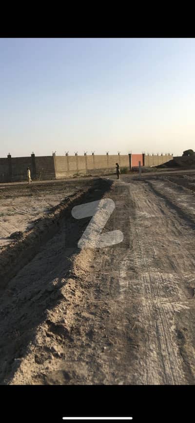 گداپ ٹاؤن کراچی میں 9 کنال زرعی زمین 2.25 کروڑ میں برائے فروخت۔