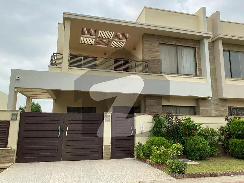 Precinct 1,250 Square Yards 5 Bedroom Ready To Move, Semi Corner Villa Available For Sale In Bahria Town Karachi