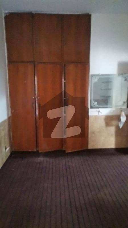 ڈی ایچ اے فیز 1 - بلاک پی فیز 1,ڈیفنس (ڈی ایچ اے),لاہور میں 4 کمروں کا 10 مرلہ مکان 3.59 کروڑ میں برائے فروخت۔