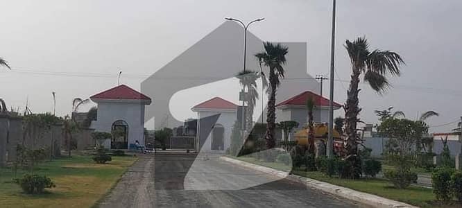 ماڈل سٹی ایگزیکٹو بلاک کینال روڈ,فیصل آباد میں 5 مرلہ رہائشی پلاٹ 35.0 لاکھ میں برائے فروخت۔