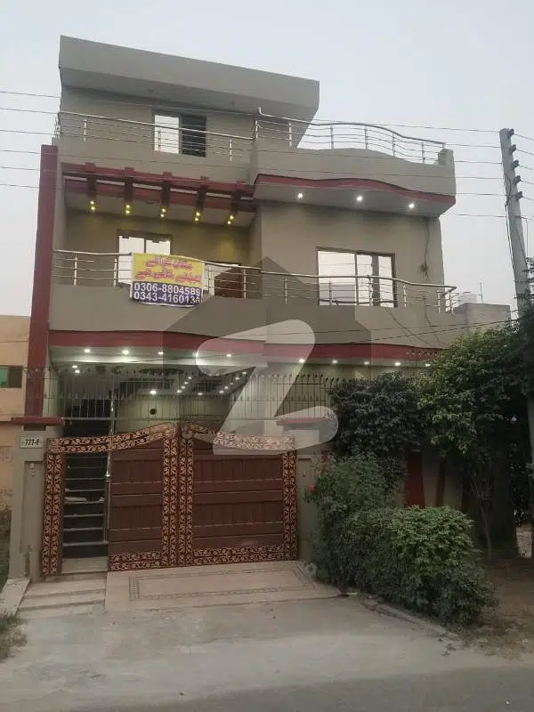 6 Marla Luxurious Ultra Modern Slightly Used Like Brand New House On Top Location, Near Park, Mosque, Main Market And School On Investor Rate, Registry Intekal Best Option For Bank Loan