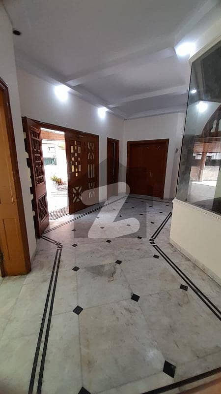 DHA phase 3 -Block Slightly Used New Condition Modern Design Luxury Beautiful Bungalow Available For Rent