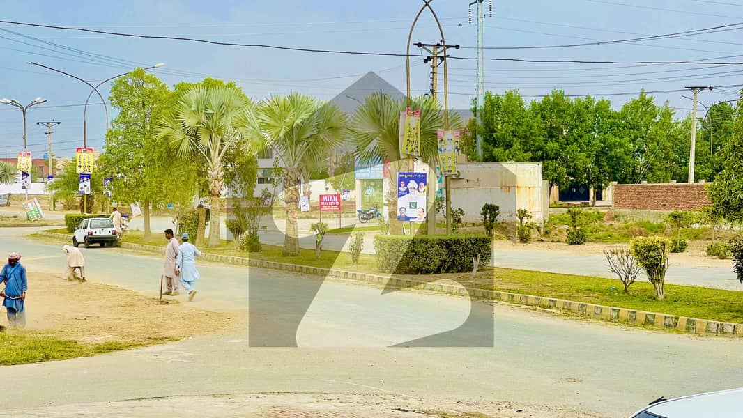 چنار باغ ۔ کشمیر بلاک چنار باغ,لاہور میں 10 مرلہ رہائشی پلاٹ 80.0 لاکھ میں برائے فروخت۔