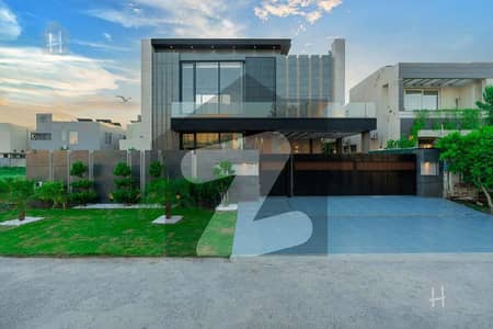 1 Kanal Brand New Modern Luxury Design House With Basement