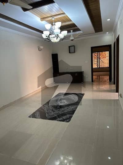 Bahria Town Phase 7 Rawalpindi 10 Marla Full House Available For Rent