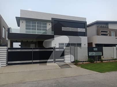 FULLY FURNISHED 1 KANAL LUXURY HOUSE AVAILABLE FOR RENT IN DHA PHASE 6