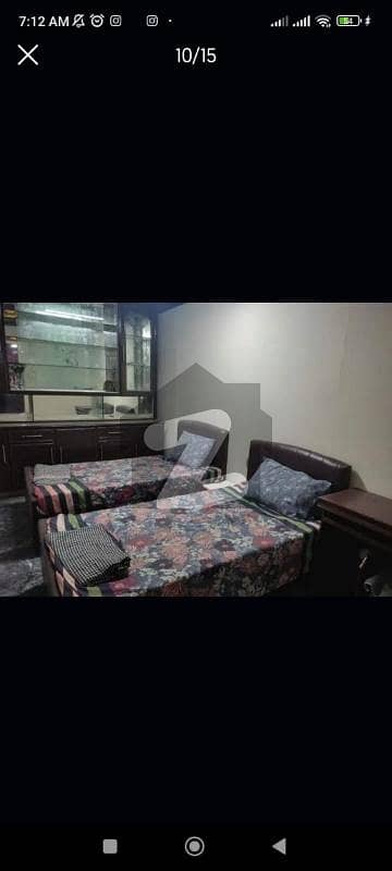 کینٹ لاہور میں 3 کمروں کا 2 کنال بالائی پورشن 1.5 لاکھ میں کرایہ پر دستیاب ہے۔