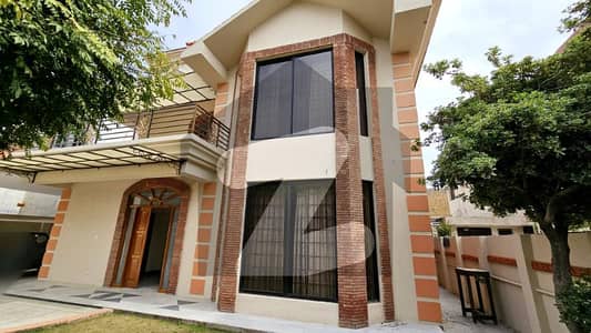 444 SQ YD Good Livable House Is For SALE