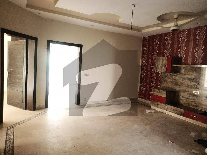 10 Marla Full House For Rent In Bahria Town, Lahore