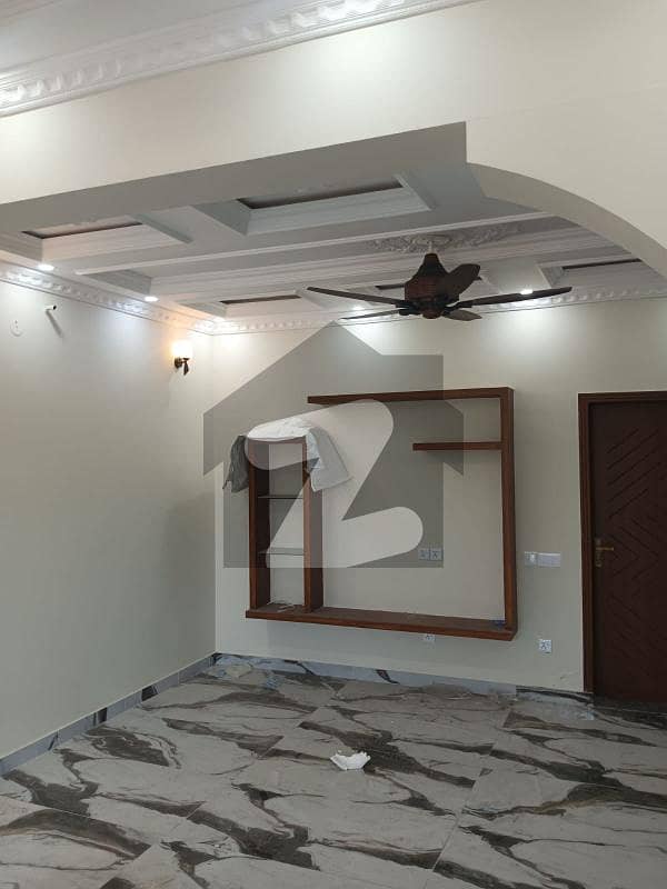 بحریہ آرچرڈ فیز 1 بحریہ آرچرڈ,لاہور میں 3 کمروں کا 5 مرلہ مکان 2.25 کروڑ میں برائے فروخت۔