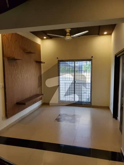 5 MARLA BEAUTIFUL HOUSE FOR RENT IN DHA RAHBAR BLOCK BLOCK H WITH GASS