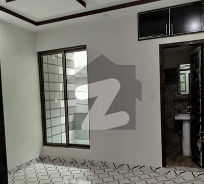 اچھرہ لاہور میں 3 کمروں کا 3 مرلہ مکان 1.25 کروڑ میں برائے فروخت۔