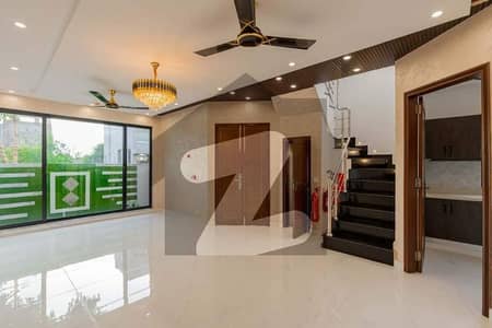 5 MARLA MODERN HOUSE FOR RENT IN DHA 9 TOWN