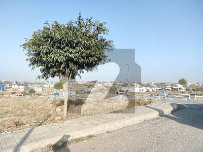 1 Kanal South Face Corner Zafar IQbal Khan Avenue Plot For Sale IN Sector F DHA Phase 5 Islamabad