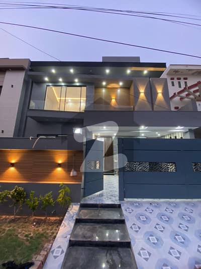 10 Marla Ultra Modern Design House For Sale In Valencia Town