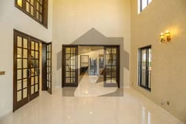 Designer Outclass House On Top Height Location Near Giga Mall / Central Park Designer Outclass House On Top Height Location Near Giga Mall / Central Park