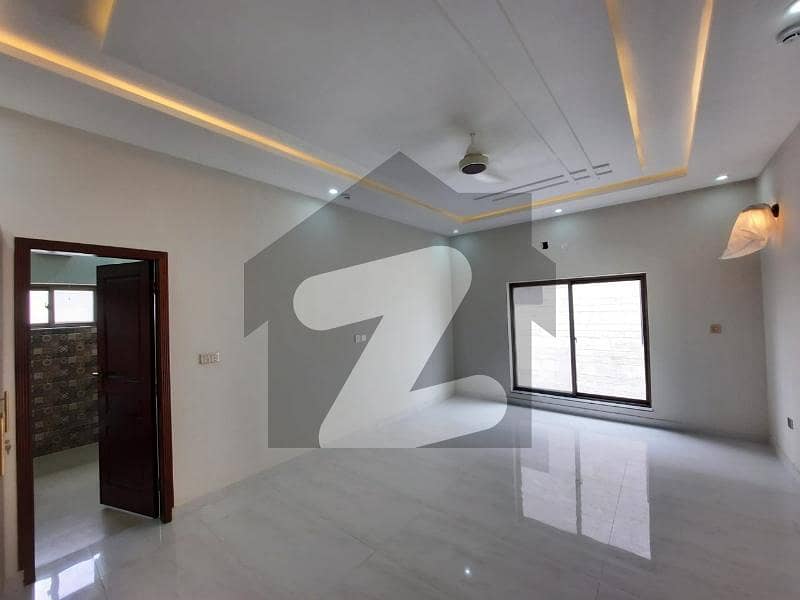 ڈی ایچ اے فیز 7 ڈیفنس (ڈی ایچ اے),لاہور میں 5 کمروں کا 1 کنال مکان 1.9 لاکھ میں کرایہ پر دستیاب ہے۔