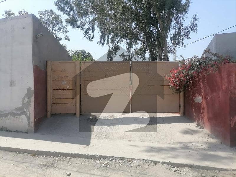 9 Kanal 7 Marla Commercial Building Is Available For Rent In Civil Lines Faisalabad