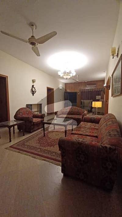 Model Town 16 Independence House For Rent Best Location Easy Excess Very Good Family Environment