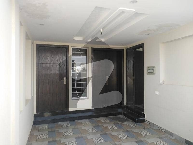 5 Marla House Ideally Situated In Wazir Town