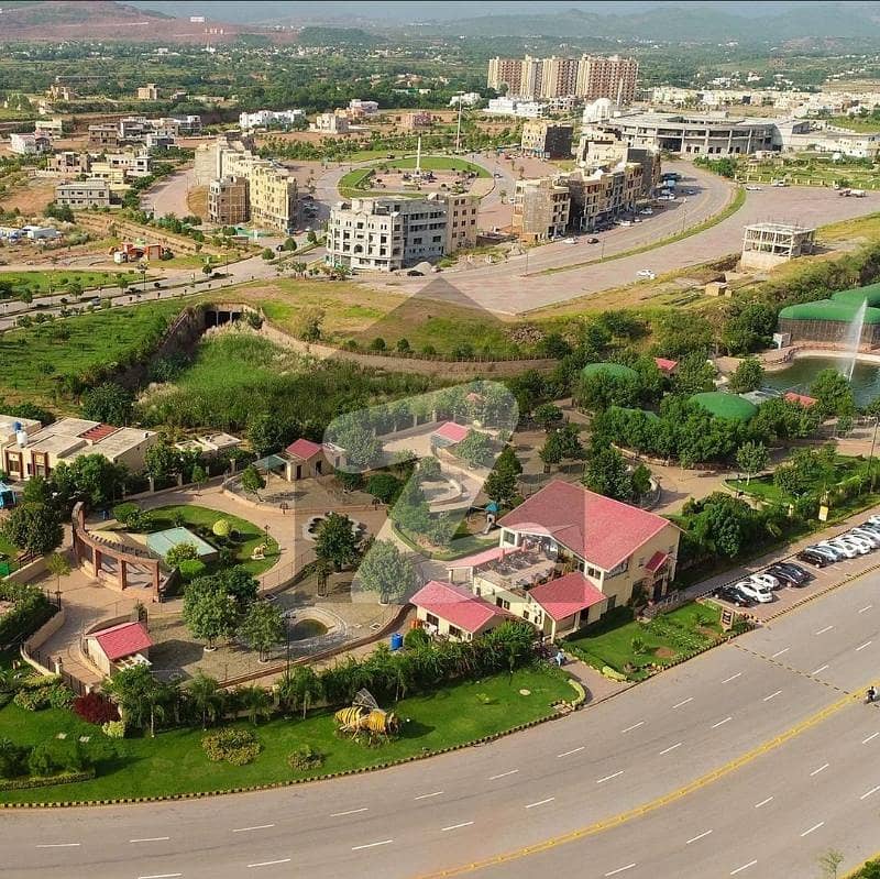 8 MARLA COMMERCIAL PLOT AT CHEAPEST RATE POSSSESSIONALBLE 8 MARLA COMMERCIAL PLOT AT CHEAPEST RATE POSSSESSIONALBLE