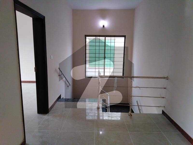 375 Square Yards House For Sale In Askari 5 - Sector H