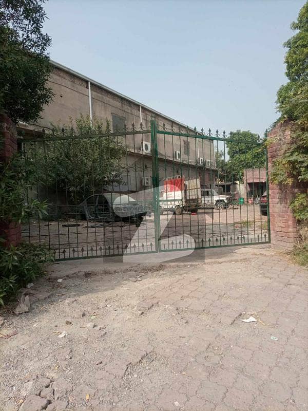 Plot For Rent For Fast Food Dhaba Workshop And Circket Ground In Johar Town