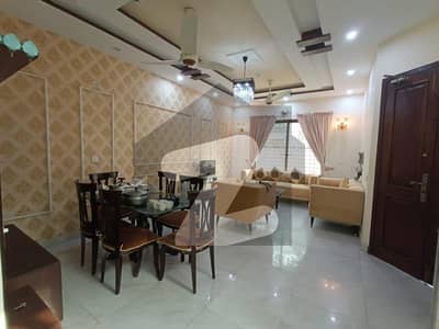 ڈی ایچ اے 9 ٹاؤن ڈیفنس (ڈی ایچ اے),لاہور میں 4 کمروں کا 5 مرلہ مکان 2.25 لاکھ میں کرایہ پر دستیاب ہے۔