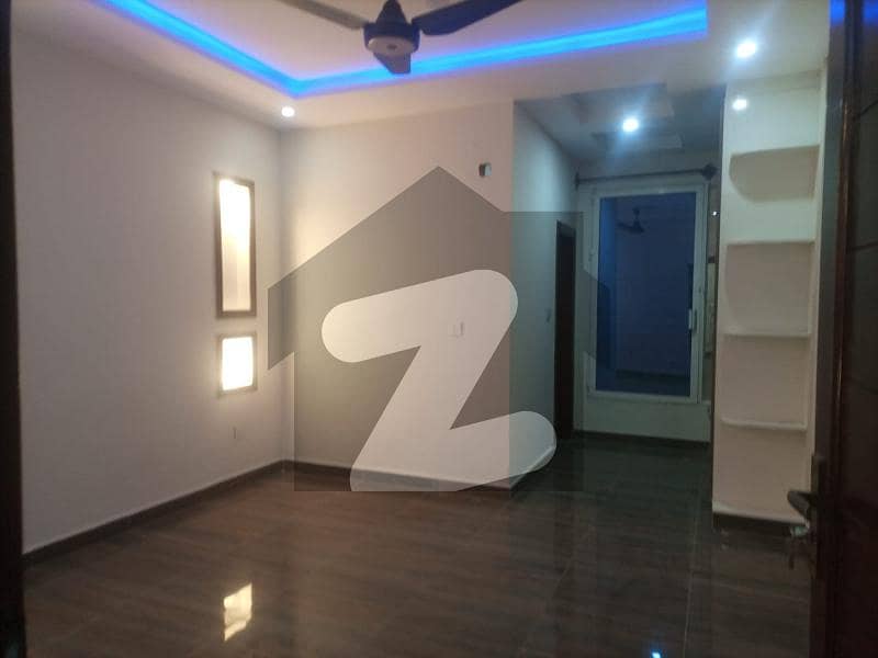 E-11/2 1 Kanal House available for rent