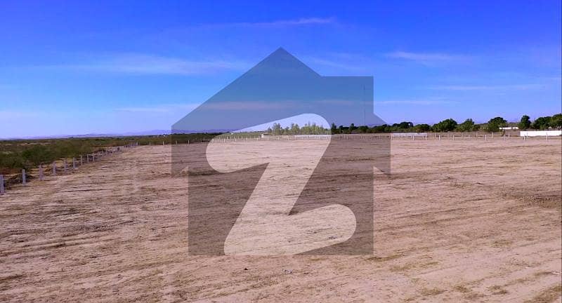In Latifi Cooperative Housing Society Industrial Land For sale Sized 4840 Square Yards