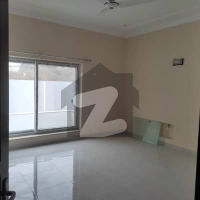 Upper portion for rent in D12 near to Markaz