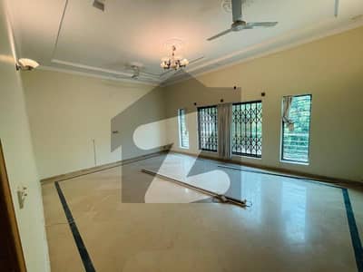 Luxury House On Extremely Prime Location Available For Rent In Islamabad