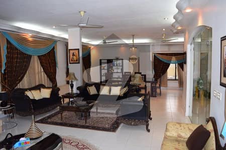 Exquisite 5-Bedroom Villa in DHA Phase 7 Karachi- Like Brand New!