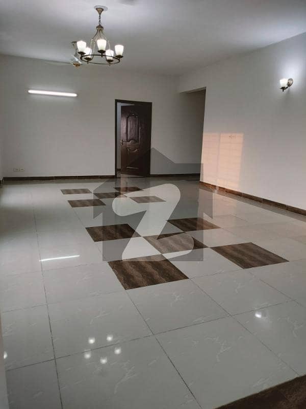 12 Marla 4 Bedroom Flat For Rent In Askari 11 Lahore