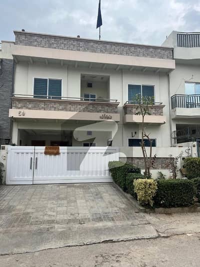 20 Marla Spacious House Available In F-10 For Sale