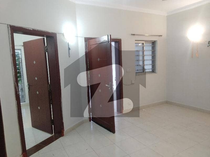 Safrai Home Single Storey House Available For Rent