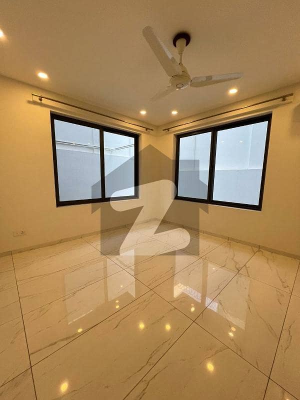 ایف ۔ 7 اسلام آباد میں 5 کمروں کا 3 کنال مکان 12.0 لاکھ میں کرایہ پر دستیاب ہے۔