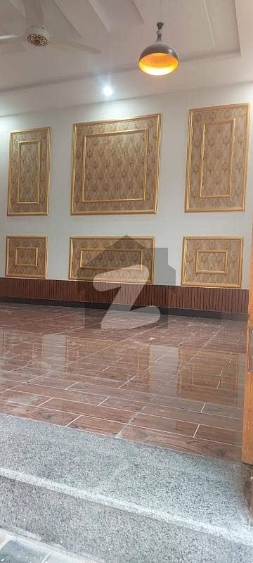 ای ۔ 18 اسلام آباد میں 2 کمروں کا 8 مرلہ مکان 1.5 کروڑ میں برائے فروخت۔