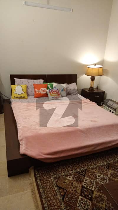 Fully Furnished Room Available For Rent For Females