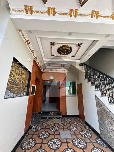 الرحمان گارڈن فیز 2 الرحمان گارڈن,لاہور میں 5 کمروں کا 5 مرلہ مکان 1.7 کروڑ میں برائے فروخت۔
