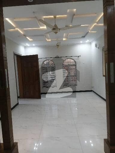 سوان گارڈن اسلام آباد میں 3 کمروں کا 10 مرلہ زیریں پورشن 50.0 ہزار میں کرایہ پر دستیاب ہے۔