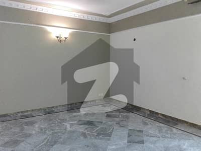 Ideal 1 Kanal Upper Portion Available In Model Town Block F Lahore